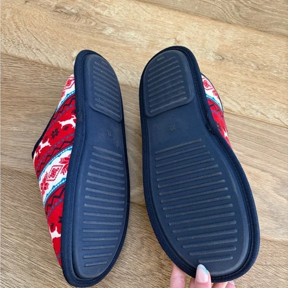 Nordstrom Winter Cozy Knit Slippers - Picture 4 of 5